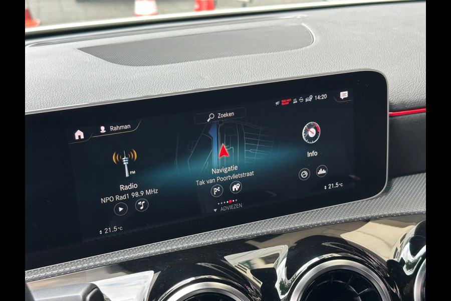 Mercedes-Benz A-Klasse 200 AMG Aut Leer Camera Carplay Pano