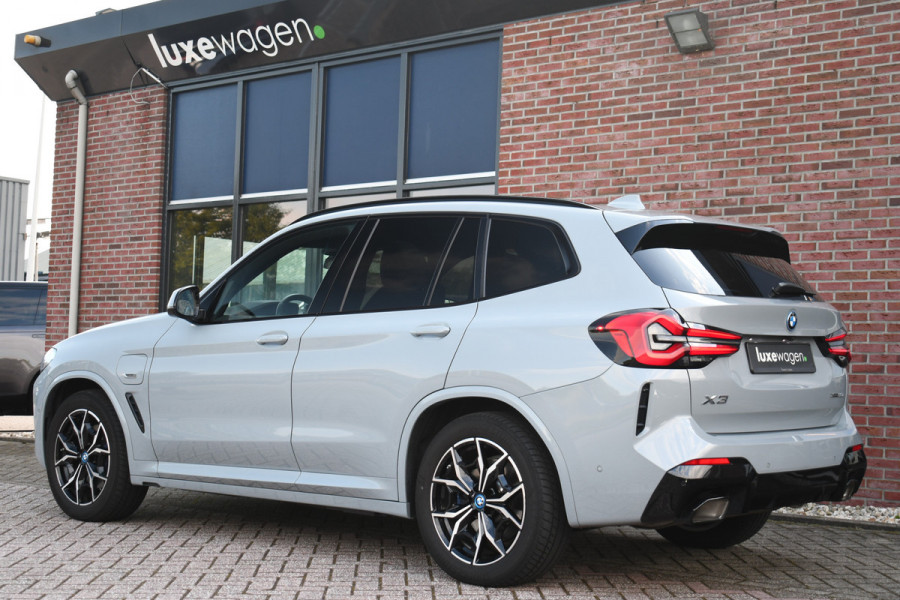 BMW X3 xDrive30e M-Sport Pano Trekhaak Camera HiFi DA-pack