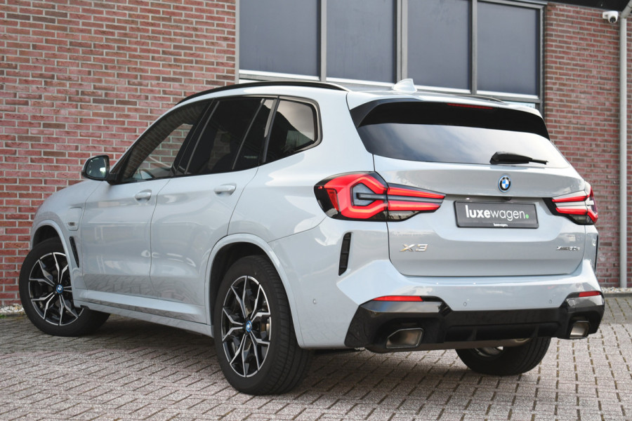 BMW X3 xDrive30e M-Sport Pano Trekhaak Camera HiFi DA-pack