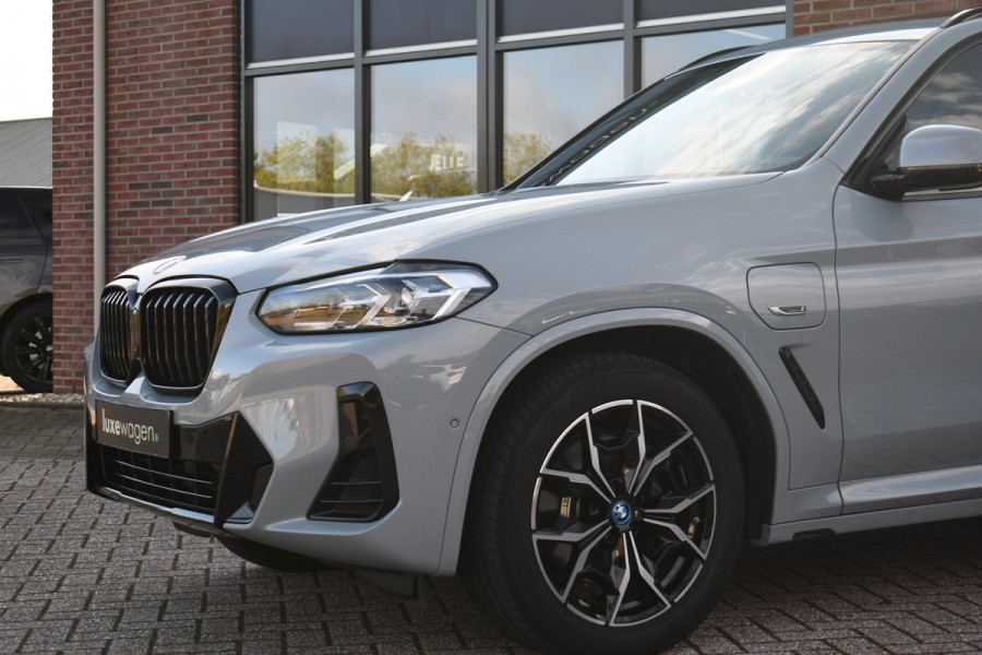 BMW X3 xDrive30e M-Sport Pano Trekhaak Camera HiFi DA-pack