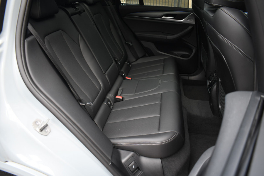 BMW X3 xDrive30e M-Sport Pano Trekhaak Camera HiFi DA-pack
