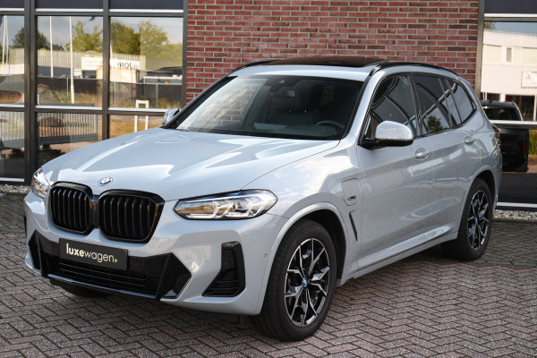 BMW X3 xDrive30e M-Sport Pano Trekhaak Camera HiFi DA-pack