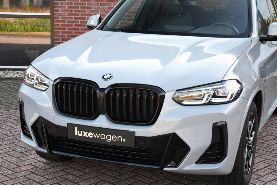BMW X3 xDrive30e M-Sport Pano Trekhaak Camera HiFi DA-pack