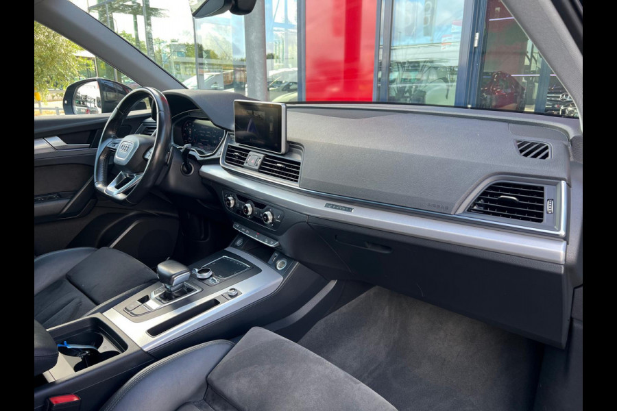 Audi Q5 2.0 TFSI quattro S-Line Panorama