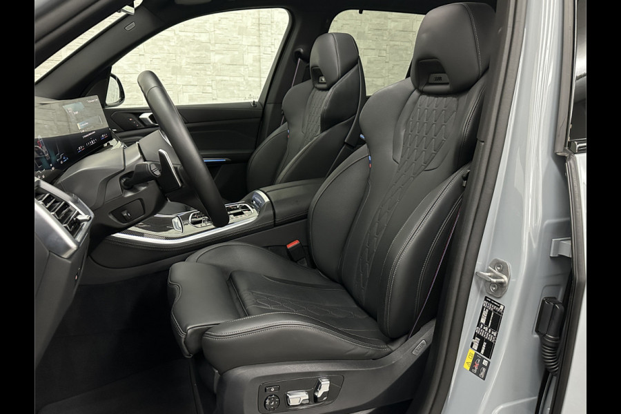 BMW X5 50e M-Performance Seats | Achterasbesturing | Carbon | Pano | M-Pro | 360 Cam. | ACC | Soft-Close | Ventilatie | Leder-Individual | Head-Up | 4-Zone Clima | 22 inch | 2x Memory | Trekhaak | Harman-Kardon | Beker-Clima | Stoelverwarming V+A | Stuurverwarming | M-Gordels | Parfumering | Glaspook | ISO-Glas | Zonwering |