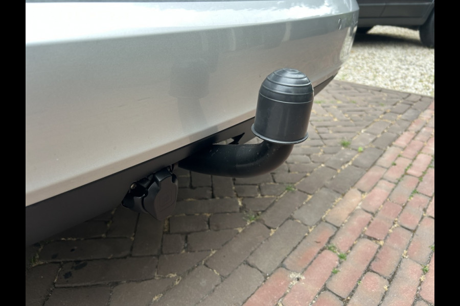 Opel Astra Sports Tourer 1.2 130pk Elegance Navi, Camera, Carplay, 17" LMV, Trekhaak
