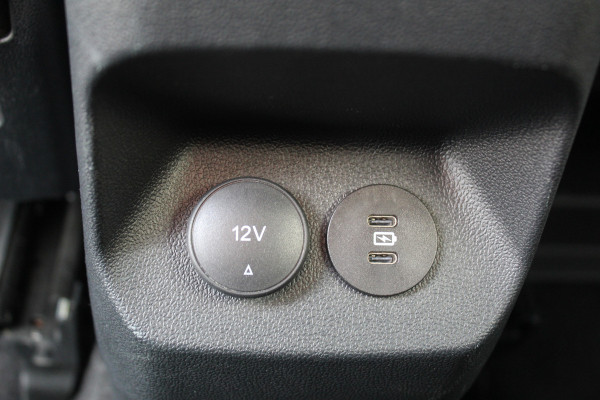 Ford Puma 1.0 EcoBoost Hybrid ST-Line X , Unieke Auto veel comfort Panoramadak , Camera rondom, Trekhaak , Navigatie Winter pack , Climate control , B en O audio surround