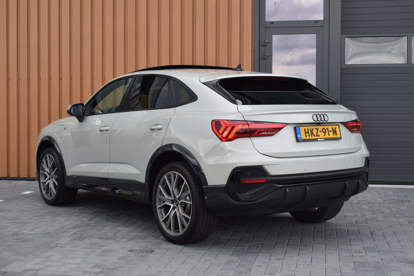 Audi Q3 Sportback 45 TFSIe S-line | Pano | Camera | 20"