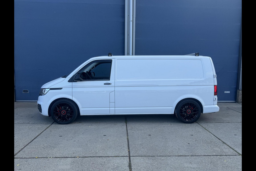 Volkswagen Transporter 2.0 TDI L2H1 30 Comfortline AIRCO / CRUISE CONTROLE / NAVI / CARPLAY / VERLAAGD