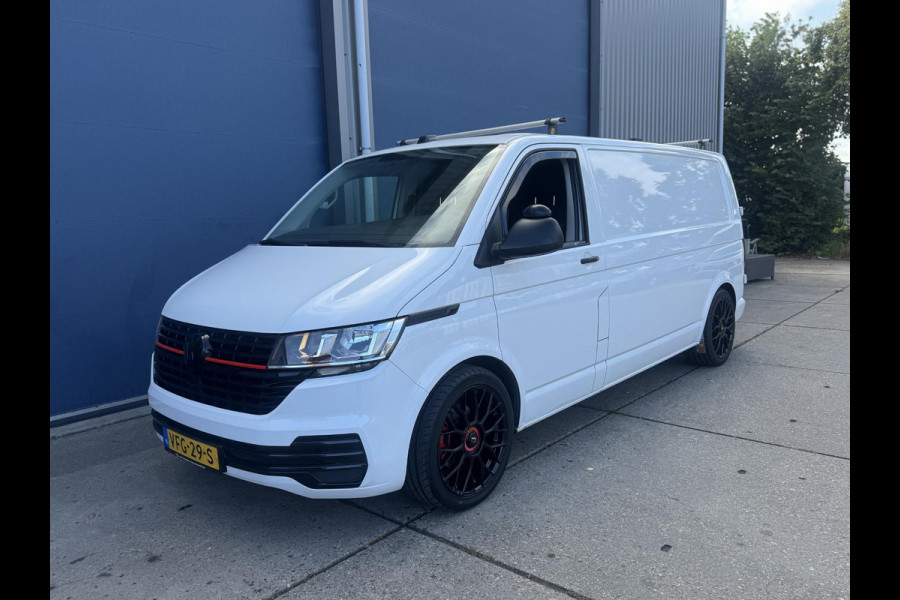 Volkswagen Transporter 2.0 TDI L2H1 30 Comfortline AIRCO / CRUISE CONTROLE / NAVI / CARPLAY / VERLAAGD
