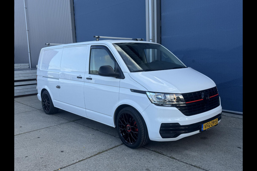 Volkswagen Transporter 2.0 TDI L2H1 30 Comfortline AIRCO / CRUISE CONTROLE / NAVI / CARPLAY / VERLAAGD