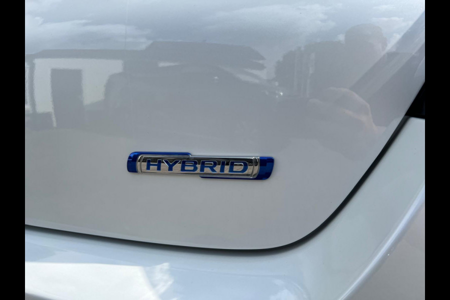 Suzuki Swift 1.2 Style Smart Hybrid Automaat Parelmoer wit!