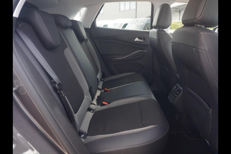 Opel Grandland X 1.2 Turbo Business Elegance