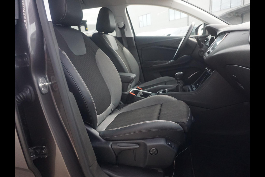 Opel Grandland X 1.2 Turbo Business Elegance