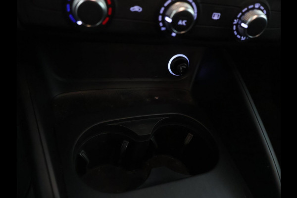 Audi A3 Sportback 1.0 TFSI Sport Lease Edition | Sportstoelen | PDC | NAV | LM 17''