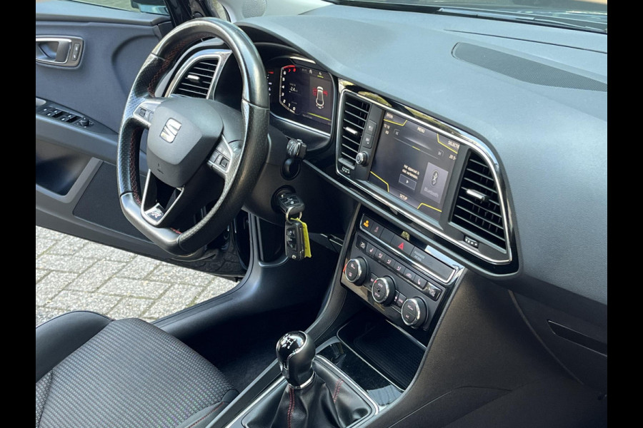 Seat León ST 1.5 TSI FR | Carplay | Navigatie | Stoelverwarming | Cruise-/Climate control | 20" wielen