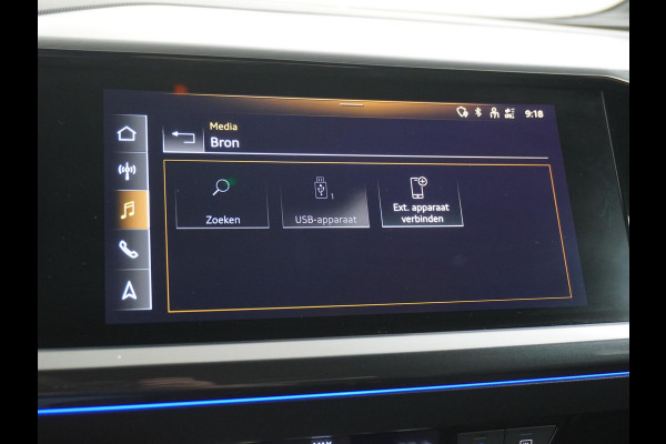 Audi Q4 e-tron 50 quattro S edition 77 kWh ELEKTRISCH PANORAMADAK | HEAD-UP DISPLAY | ADAPTIEVE CRUISE CONTROL | CAMERA | ELEKTRISCHE TREKHAAK | RIJKLAAR MET 12 MAANDEN BOVAG GARANTIE!