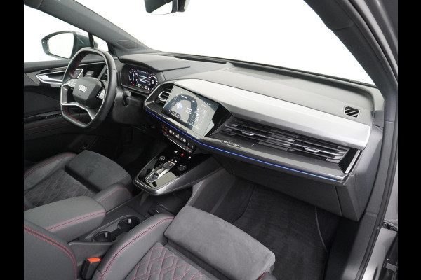 Audi Q4 e-tron 50 quattro S edition 77 kWh ELEKTRISCH PANORAMADAK | HEAD-UP DISPLAY | ADAPTIEVE CRUISE CONTROL | CAMERA | ELEKTRISCHE TREKHAAK | RIJKLAAR MET 12 MAANDEN BOVAG GARANTIE!
