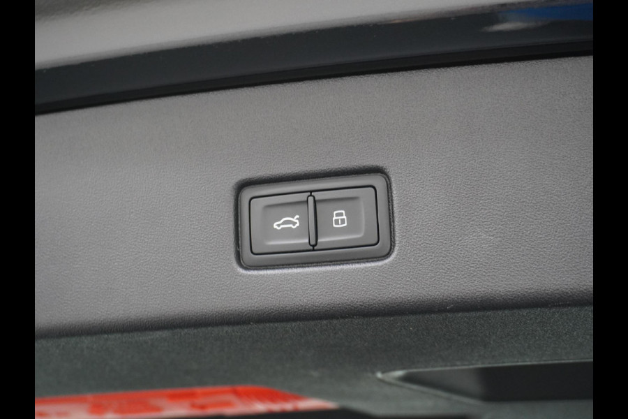 Audi Q4 e-tron 50 quattro Launch edition Advanced 77 kWh ADAPTIEVE CRUISE CONTROL | LEDEREN BEKLEDING | STOELVERWARMING | ELEKTRISCHE ACHTERKLEP | CAMERA | RIJKLAAR MET 12 MAANDEN BOVAG GARANTIE