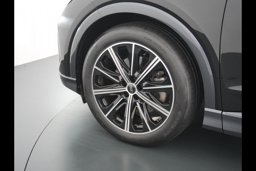 Audi Q4 e-tron 50 quattro Launch edition Advanced 77 kWh ADAPTIEVE CRUISE CONTROL | LEDEREN BEKLEDING | STOELVERWARMING | ELEKTRISCHE ACHTERKLEP | CAMERA | RIJKLAAR MET 12 MAANDEN BOVAG GARANTIE