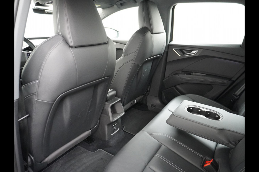 Audi Q4 e-tron 50 quattro Launch edition Advanced 77 kWh ADAPTIEVE CRUISE CONTROL | LEDEREN BEKLEDING | STOELVERWARMING | ELEKTRISCHE ACHTERKLEP | CAMERA | RIJKLAAR MET 12 MAANDEN BOVAG GARANTIE