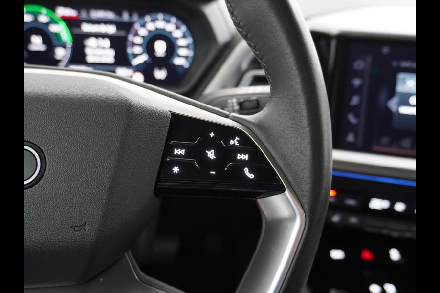 Audi Q4 e-tron 50 quattro Launch edition Advanced 77 kWh ADAPTIEVE CRUISE CONTROL | LEDEREN BEKLEDING | STOELVERWARMING | ELEKTRISCHE ACHTERKLEP | CAMERA | RIJKLAAR MET 12 MAANDEN BOVAG GARANTIE