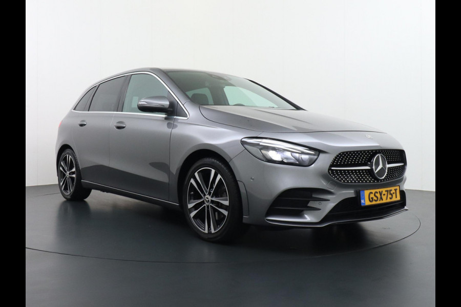Mercedes-Benz B-Klasse 200 Business Solution AMG Leder | Elektrische Kofferbak | Ambilight Sfeerverlichting | Rijklaar geleverd met 12 maanden BOVAG-garantie