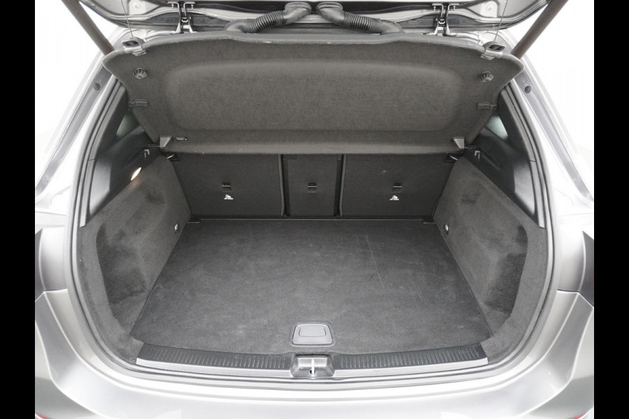Mercedes-Benz B-Klasse 200 Business Solution AMG Leder | Elektrische Kofferbak | Ambilight Sfeerverlichting | Rijklaar geleverd met 12 maanden BOVAG-garantie