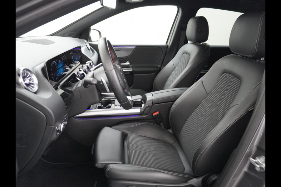Mercedes-Benz B-Klasse 200 Business Solution AMG Leder | Elektrische Kofferbak | Ambilight Sfeerverlichting | Rijklaar geleverd met 12 maanden BOVAG-garantie