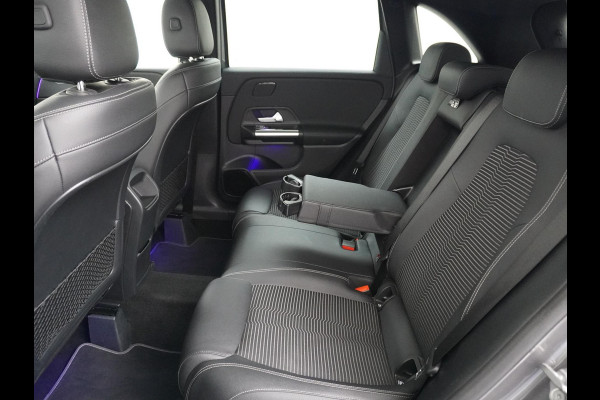 Mercedes-Benz B-Klasse 200 Business Solution AMG Leder | Elektrische Kofferbak | Ambilight Sfeerverlichting | Rijklaar geleverd met 12 maanden BOVAG-garantie