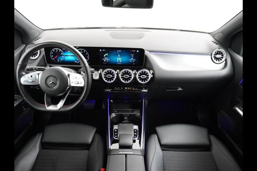 Mercedes-Benz B-Klasse 200 Business Solution AMG Leder | Elektrische Kofferbak | Ambilight Sfeerverlichting | Rijklaar geleverd met 12 maanden BOVAG-garantie