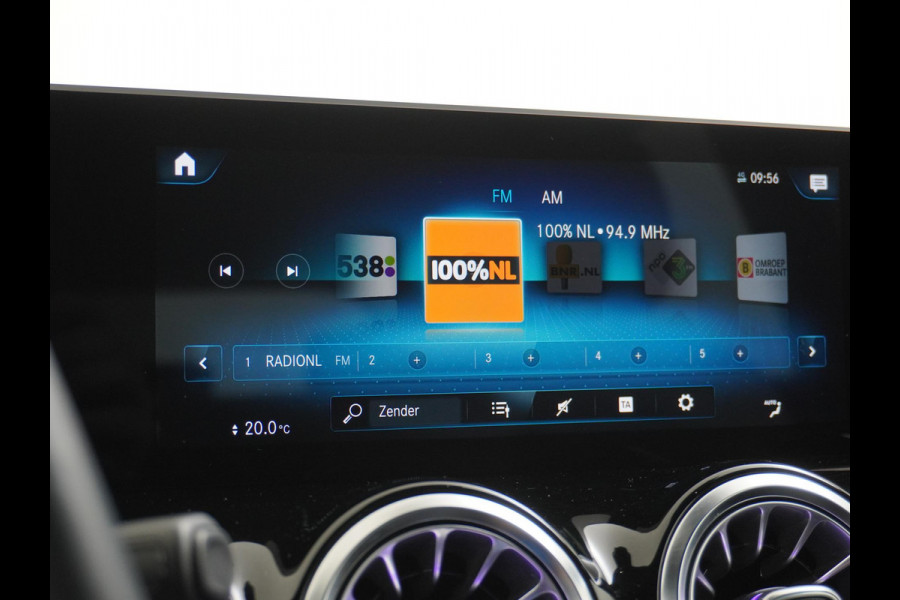Mercedes-Benz B-Klasse 200 Business Solution AMG Leder | Elektrische Kofferbak | Ambilight Sfeerverlichting | Rijklaar geleverd met 12 maanden BOVAG-garantie