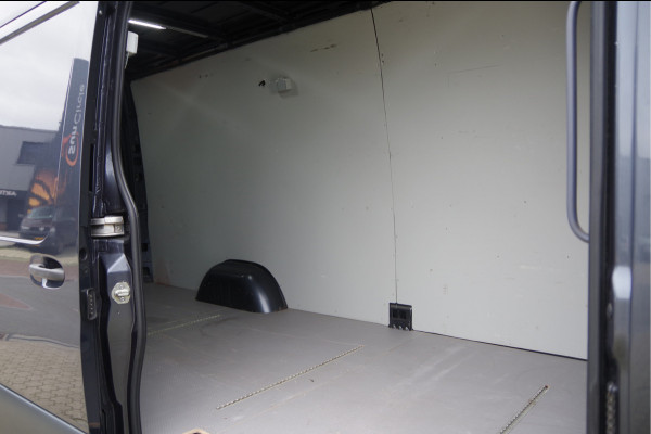 Mercedes-Benz Sprinter 319 3.0 CDI V6 L3H2 AUT. LED,LEDER, 3.5T TREKHAAK, CRUISE, MBUX, CAMERA, STANDKACHEL, CLIMA, APPLE CARPLAY/ANDROID AUTO, PARKEER