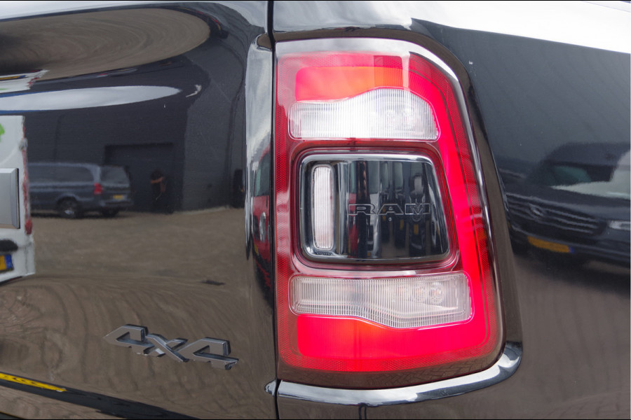 Dodge Ram 1500 5.7 V8 4x4 Crew Cab 5'7 REBEL TRX, LUCHTVERING, PANODAK, ELEKTR. STOEL, TREKHAAK, CAMERA, STOEL/STUUR VERWARMING, NAVI, CRU