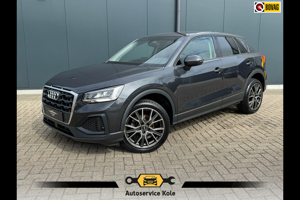 Audi Q2 35 TFSI * Navigatie * Parkeersensoren * 18 inch velgen * Audi Q2 35 TFSI * Navigatie * Parkeersensoren * 18 inch velgen *