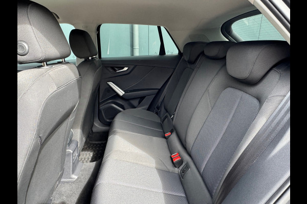 Audi Q2 35 TFSI * Navigatie * Parkeersensoren * 18 inch velgen *