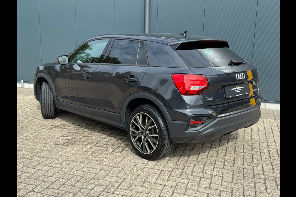 Audi Q2 35 TFSI * Navigatie * Parkeersensoren * 18 inch velgen *