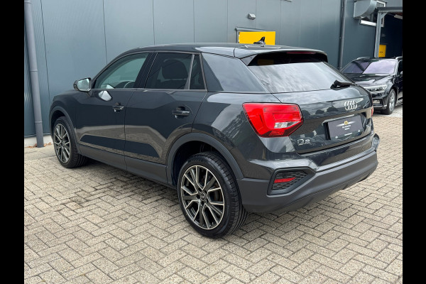 Audi Q2 35 TFSI * Navigatie * Parkeersensoren * 18 inch velgen *