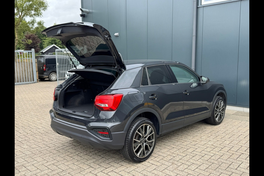 Audi Q2 35 TFSI * Navigatie * Parkeersensoren * 18 inch velgen *
