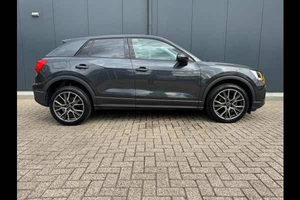 Audi Q2 35 TFSI * Navigatie * Parkeersensoren * 18 inch velgen *