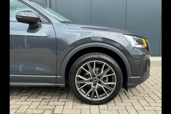 Audi Q2 35 TFSI * Navigatie * Parkeersensoren * 18 inch velgen *