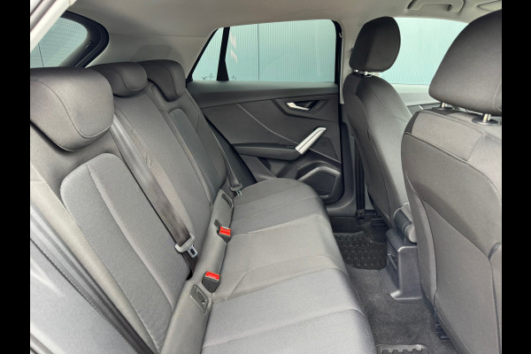 Audi Q2 35 TFSI * Navigatie * Parkeersensoren * 18 inch velgen *