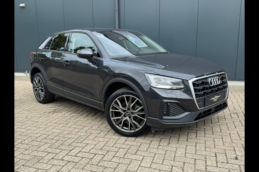Audi Q2 35 TFSI * Navigatie * Parkeersensoren * 18 inch velgen *