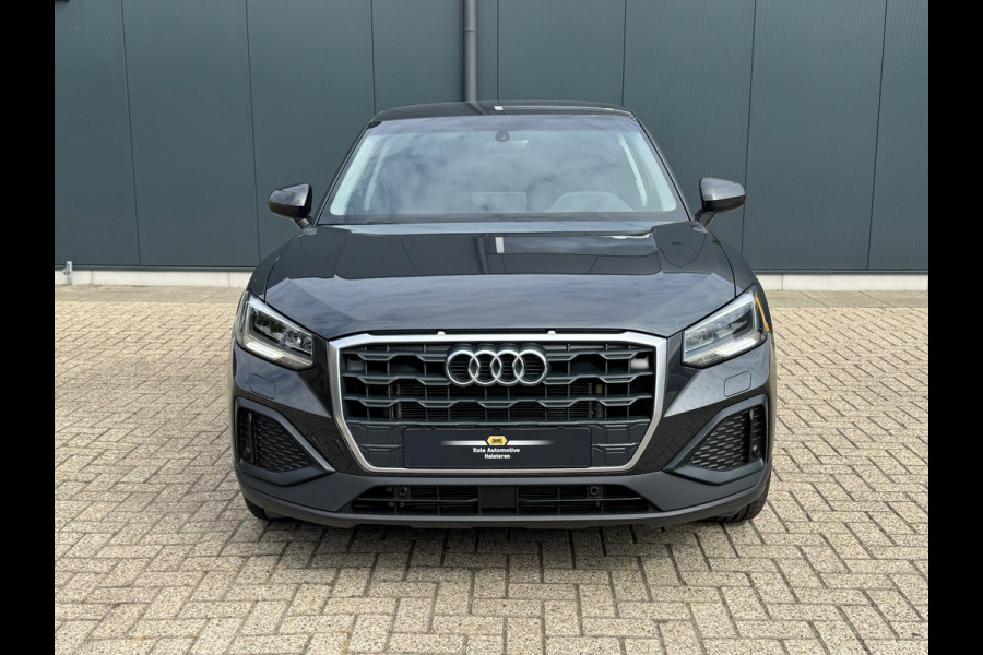 Audi Q2 35 TFSI * Navigatie * Parkeersensoren * 18 inch velgen *