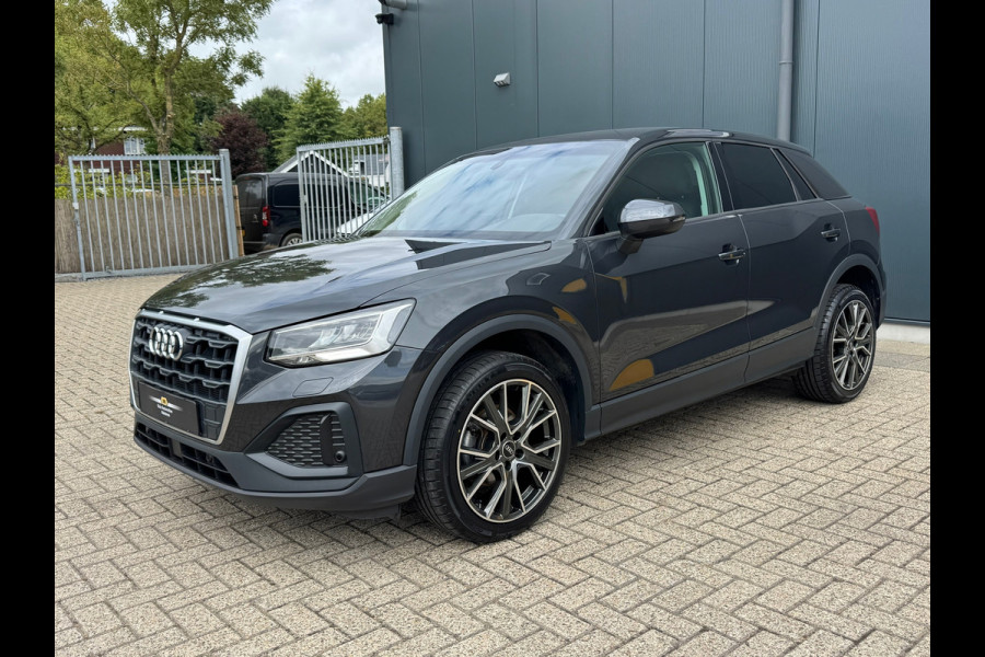 Audi Q2 35 TFSI * Navigatie * Parkeersensoren * 18 inch velgen *