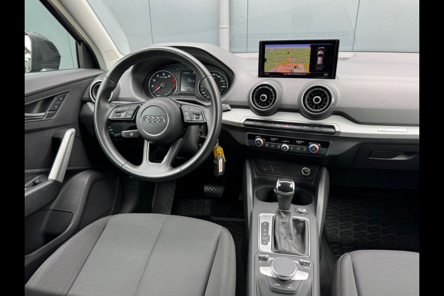 Audi Q2 35 TFSI * Navigatie * Parkeersensoren * 18 inch velgen *