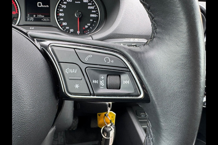 Audi Q2 35 TFSI * Navigatie * Parkeersensoren * 18 inch velgen *
