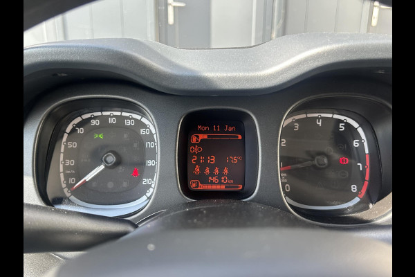 Fiat Panda 1.0 Hybrid RED Cross | Apple carplay | Climate control | Prijs is rijklaar!
