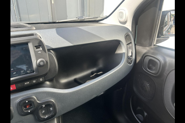 Fiat Panda 1.0 Hybrid RED Cross | Apple carplay | Climate control | Prijs is rijklaar!