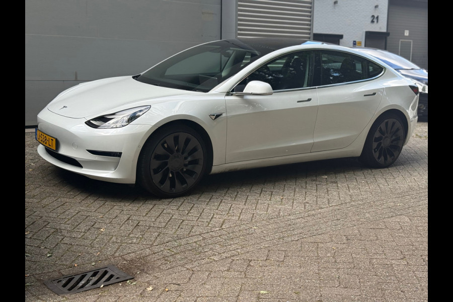 Tesla Model 3 Long Range AWD 75 kWh l Pano l AutoPilot l Camera l